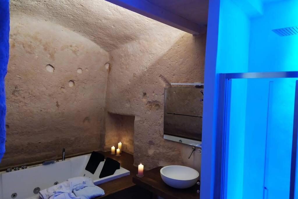 Fornaci 46 Sassi Con Idromassaggio Villa Matera Eksteriør billede