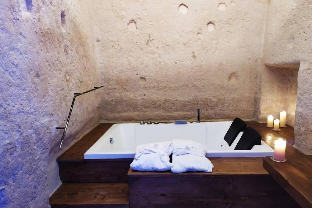 Fornaci 46 Sassi Con Idromassaggio Villa Matera Eksteriør billede